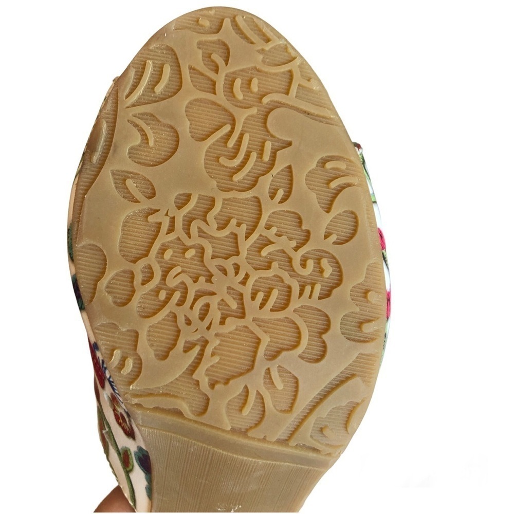 Spring Step Floral Multi-Color Slingback Sandals - Picture 13 of 16